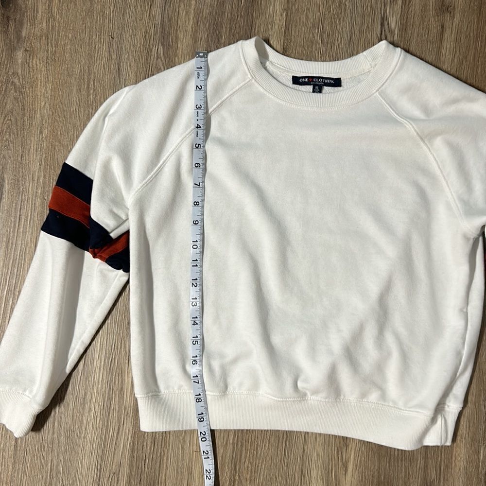 ONE CLOTHING Sweatshirt - Picture 3 of 6